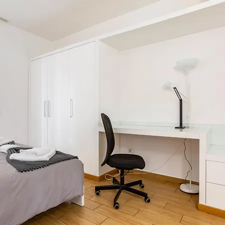 Apartman Guesthost - Cozy With Small Terrace *